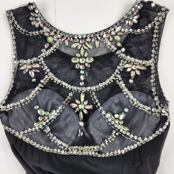 Betsy & Adam black formal embellished gown 2 - Picture 4 of 10